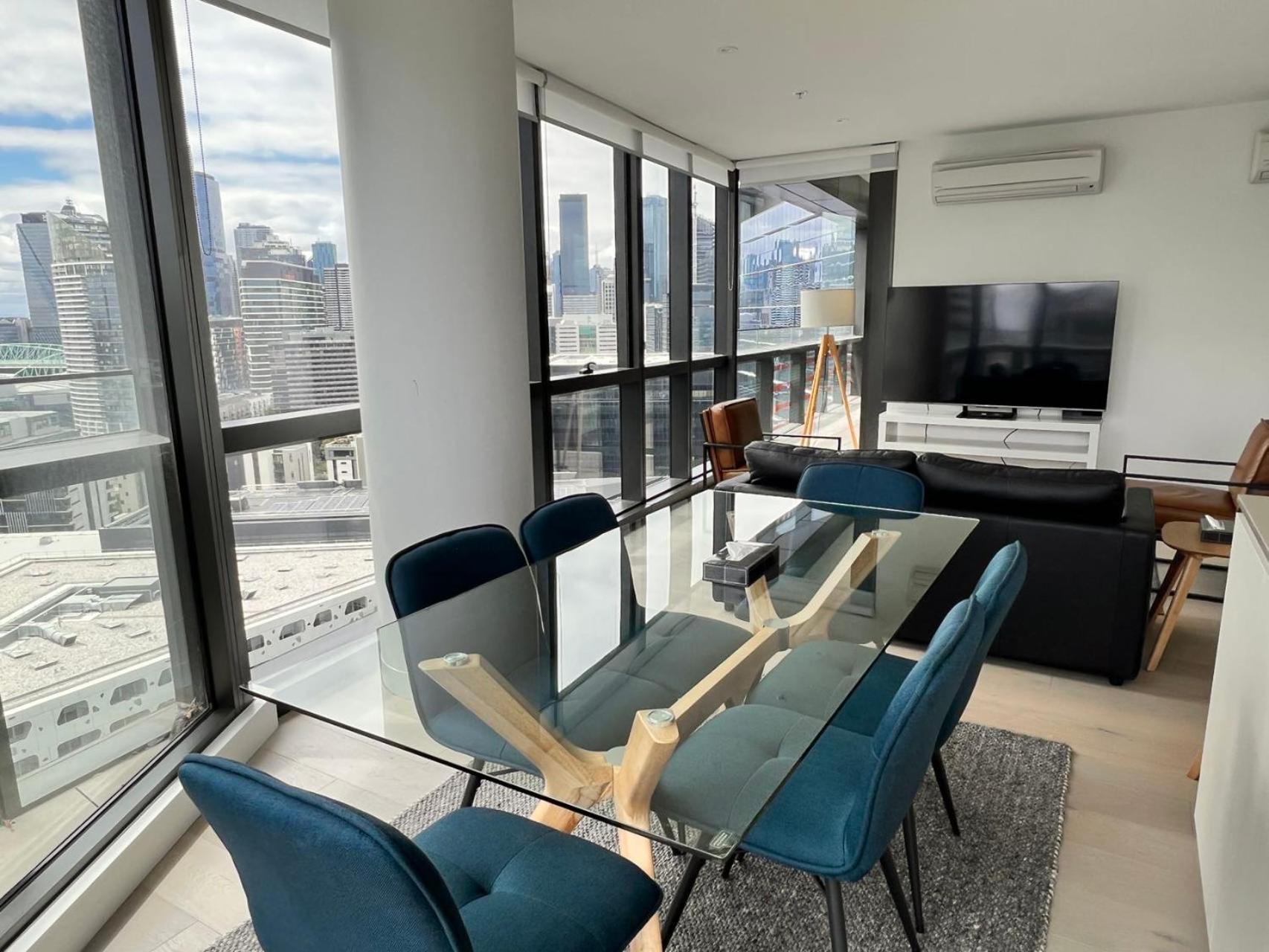 Winston Apartments Docklands Melbourne Exterior photo
